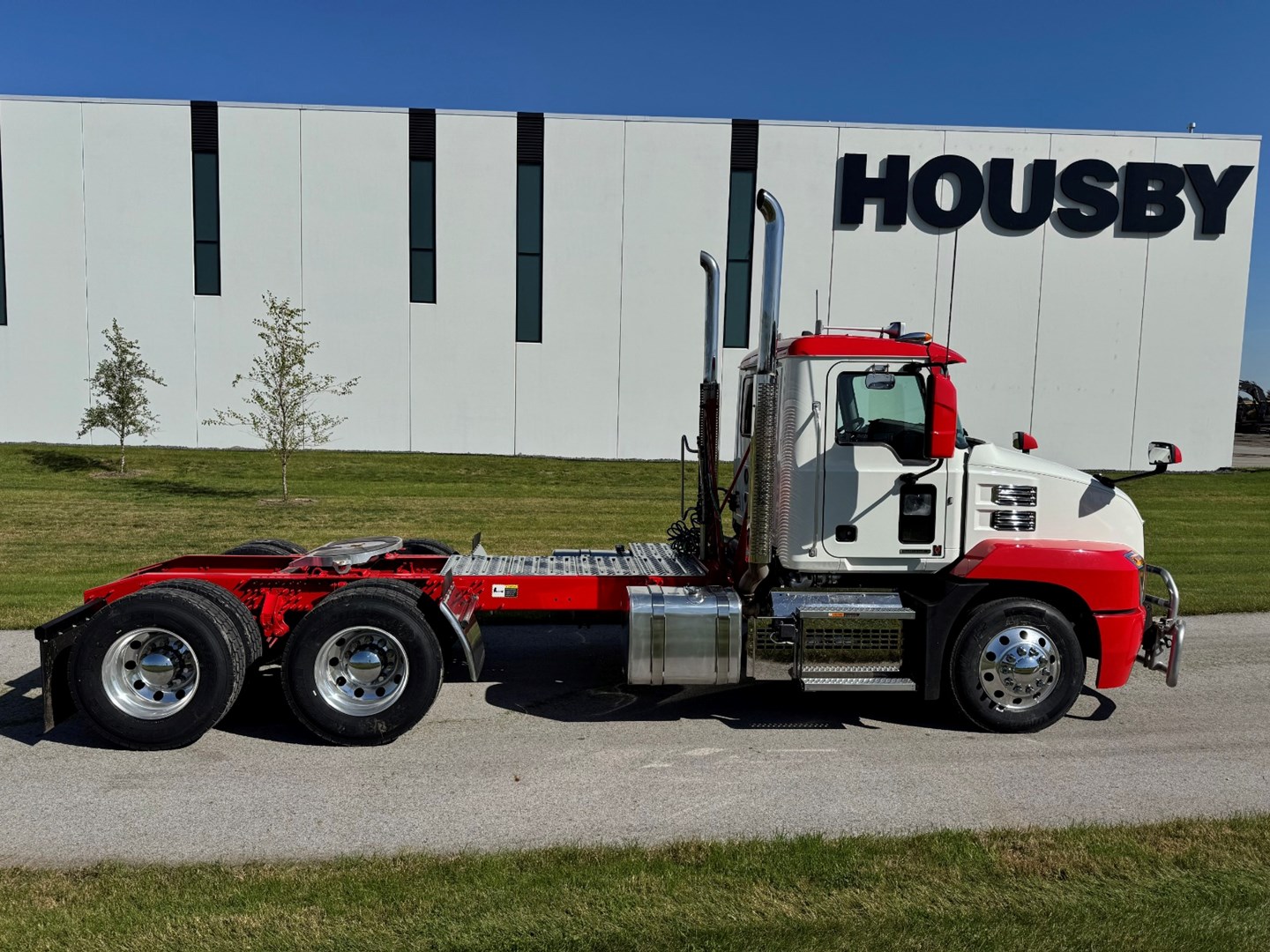 2022 Mack Anthem in Carroll, IA — photo 7